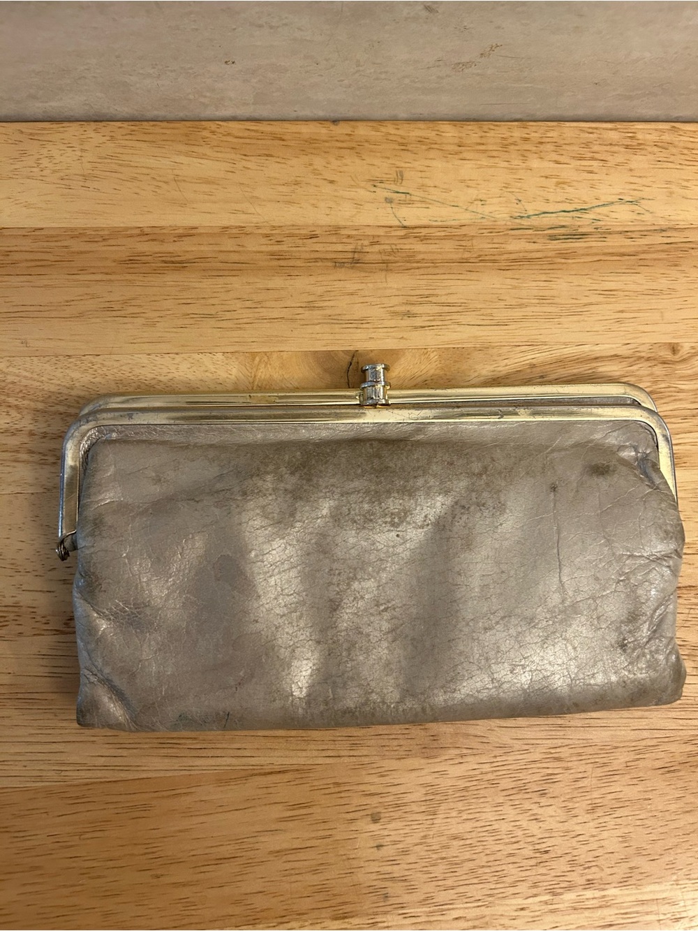 Vintage Hobo International Lauren Leather Clutch/Wallet in
"Olive Oil" Beige